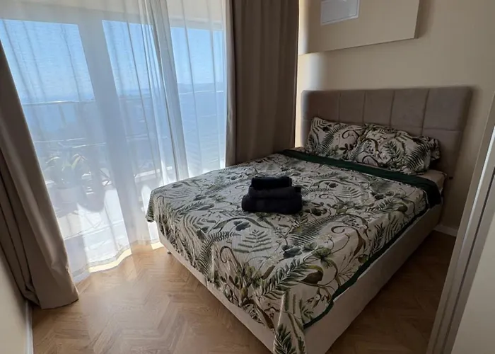 Apartment Sealovers *